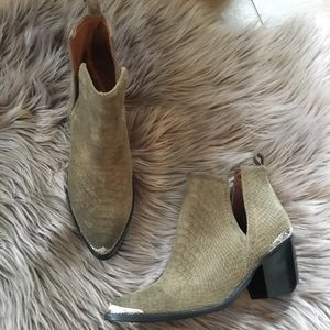 Jeffery Campbell boots